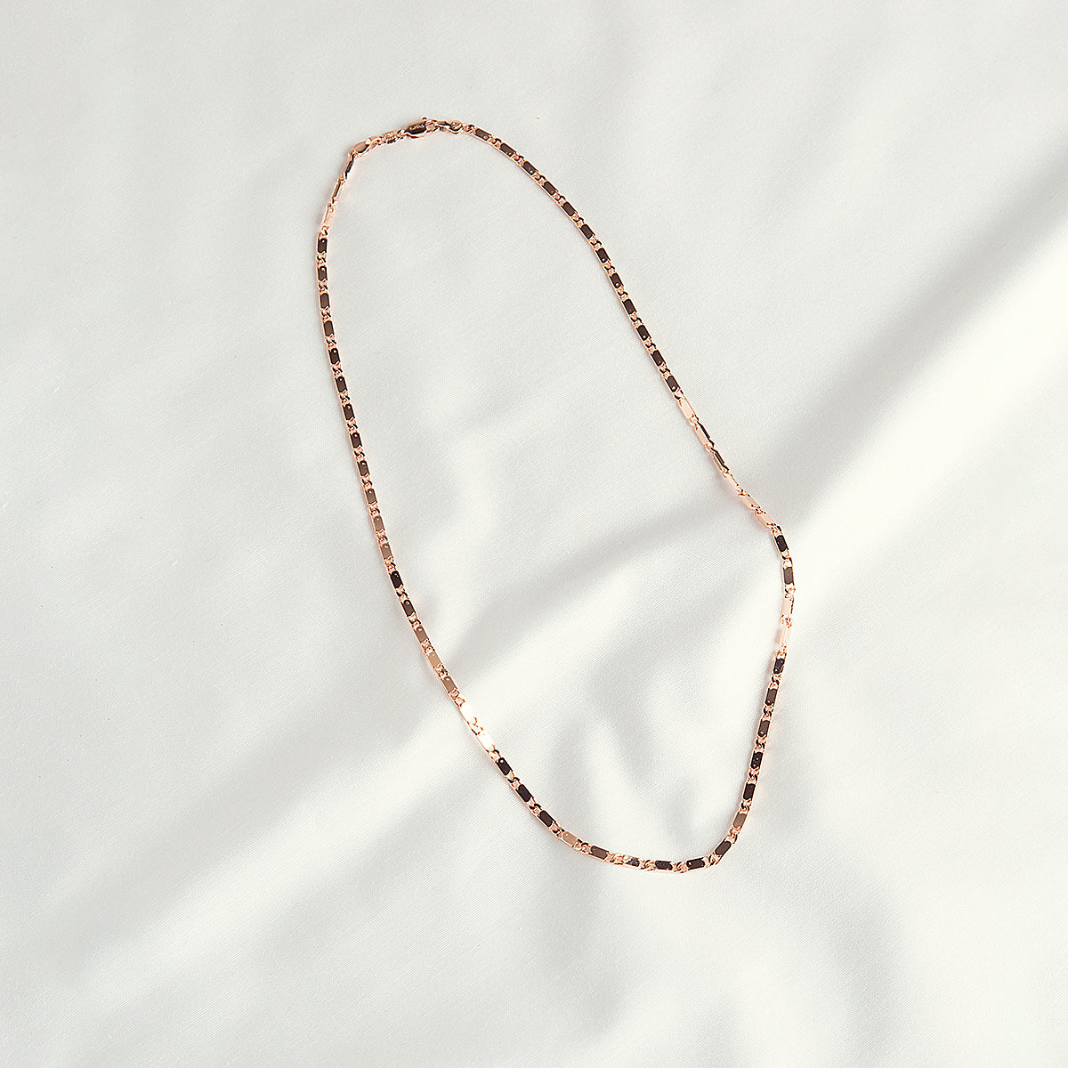 LINDA CHAIN