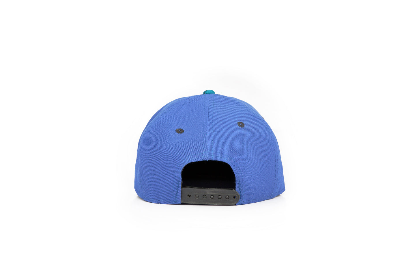 AquaRoyal Cap