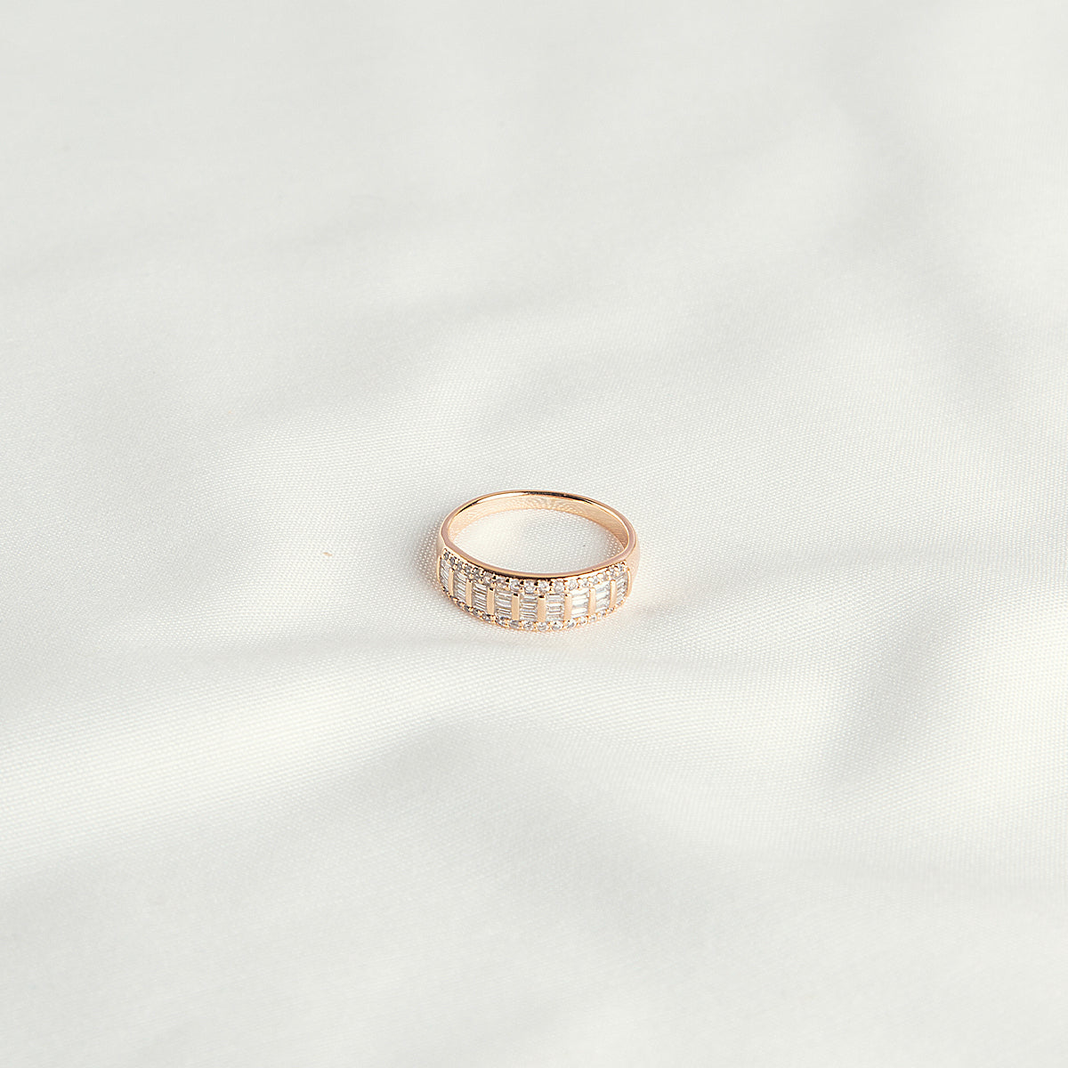 ROYAL RING