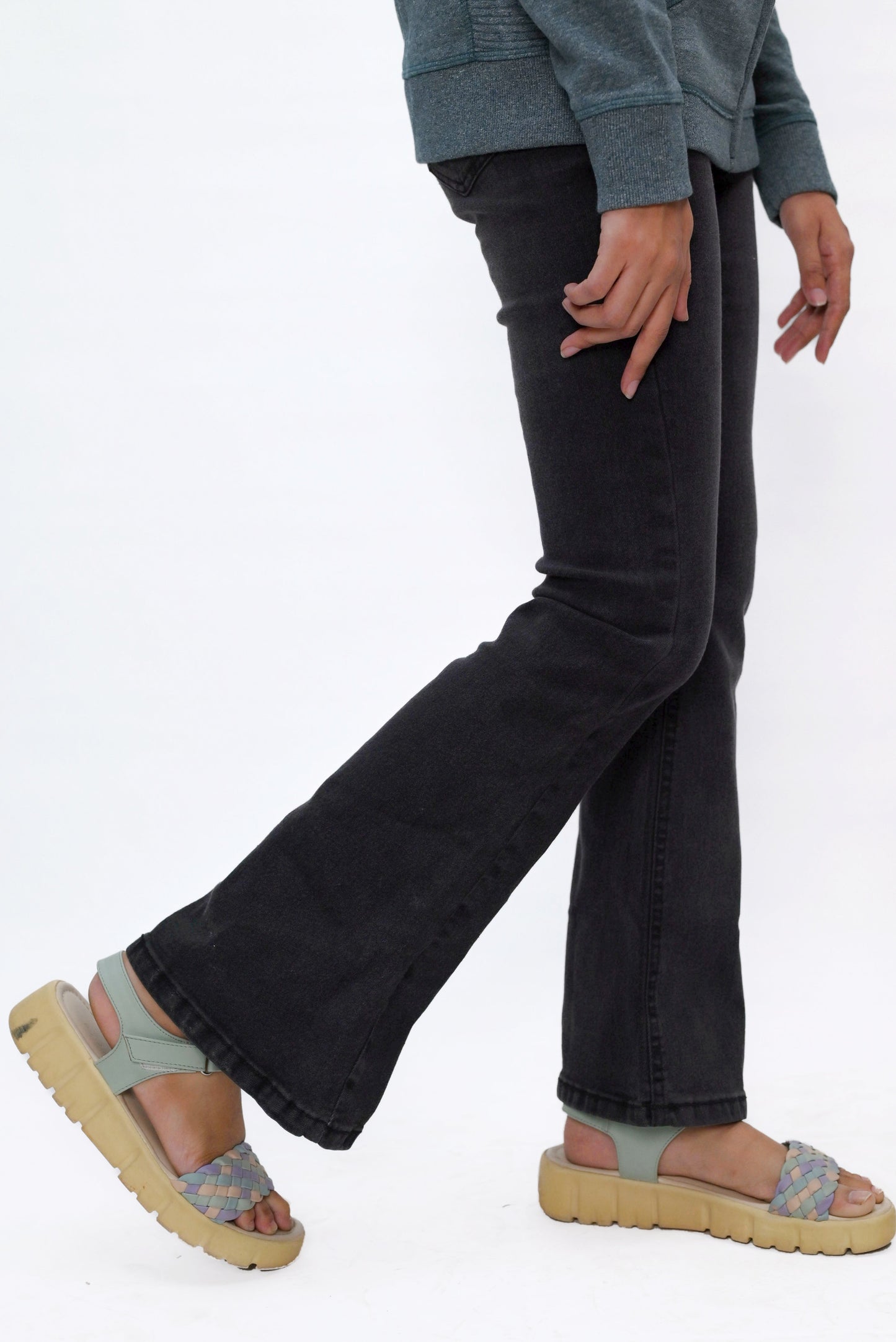 CROPPED WIDE LEG JEANS PANT