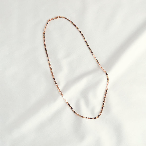 LINDA CHAIN