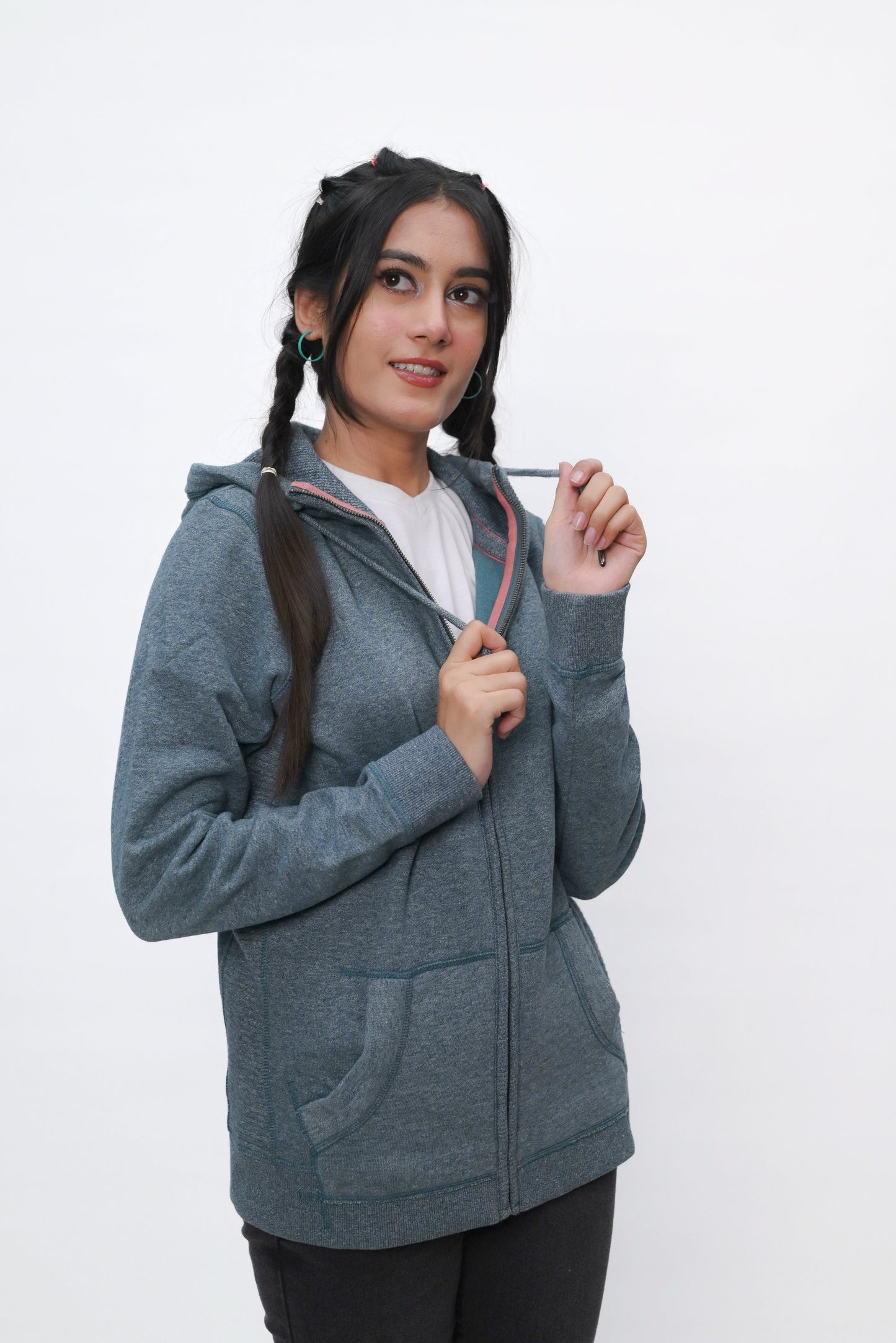 WARM HOODIE ZIPPER